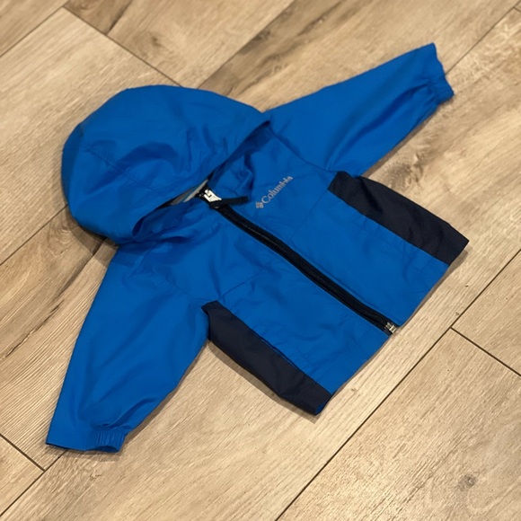 Columbia 0-3 Months Rain Coat - Picture 1 of 4